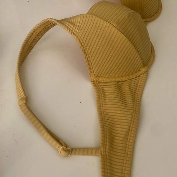 Victoria Secret push up swim top - Picture 6 of 6